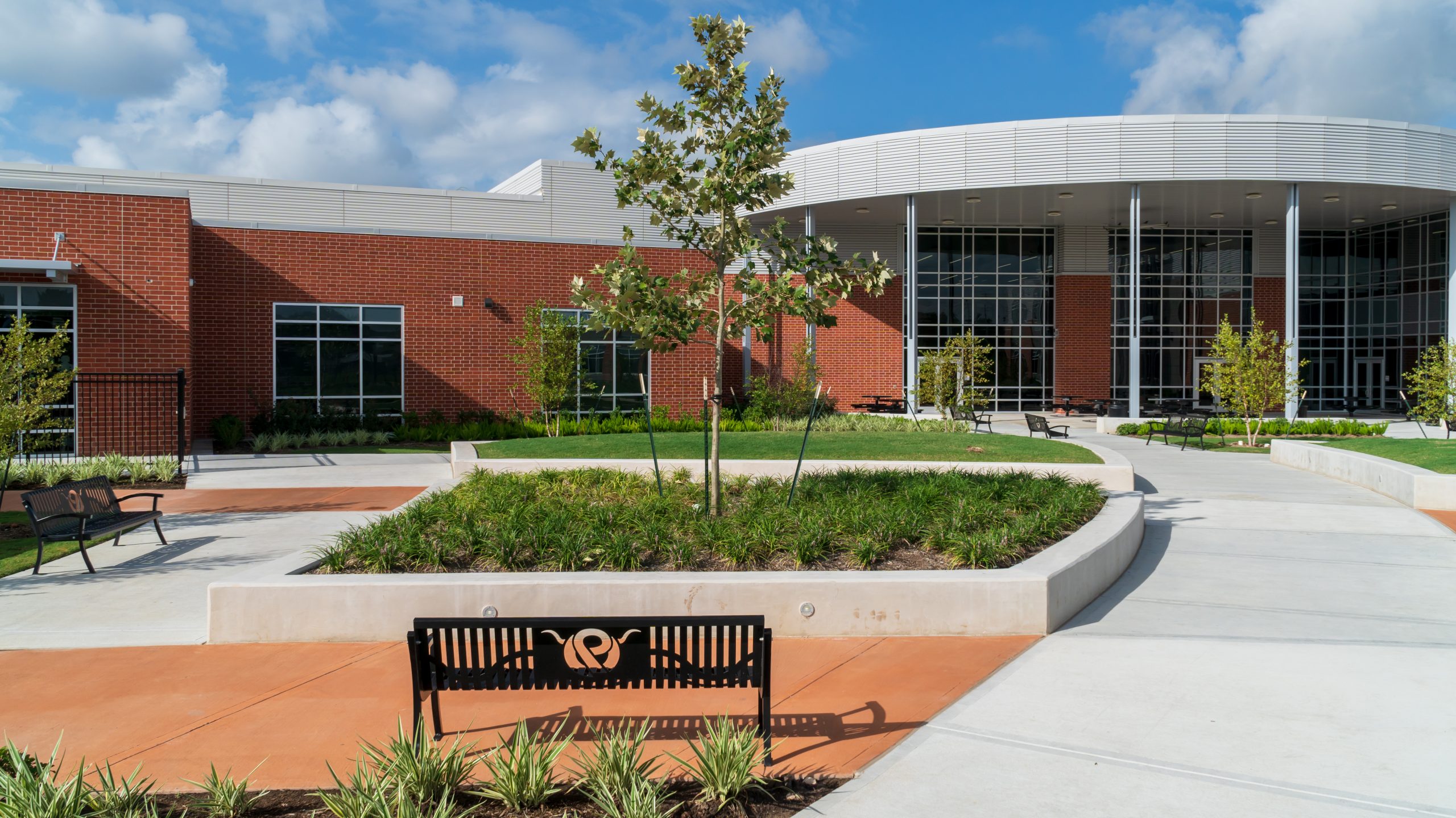 J. Frank Dobie Ninth Grade Campus | KW Landscape Architects